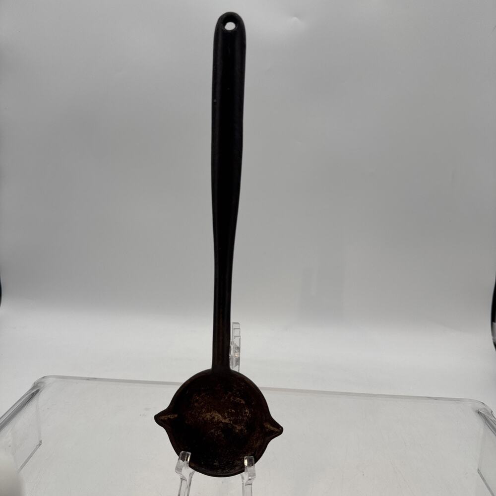 Vtg #3 GM Cast Iron Lead Melting Pot Ladle Smelting Double Pour Bullet Casting